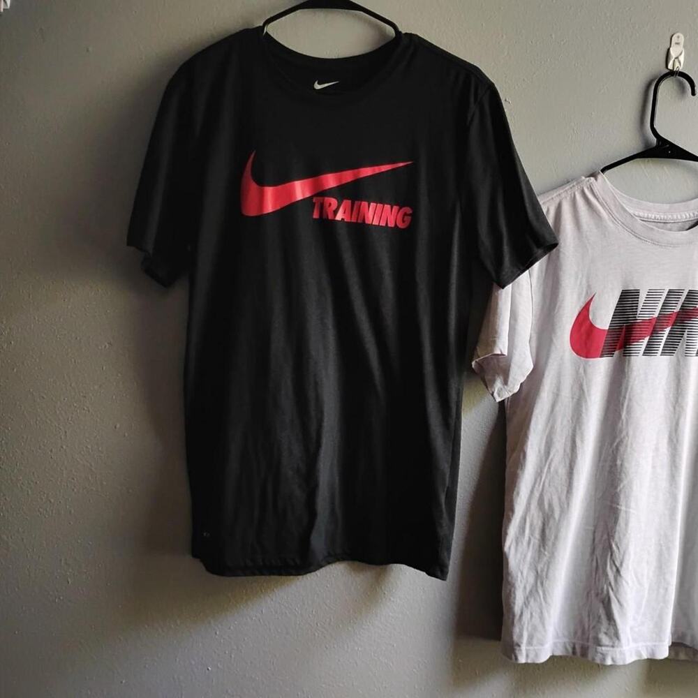 Nike dri fit graphic t shirt bundle